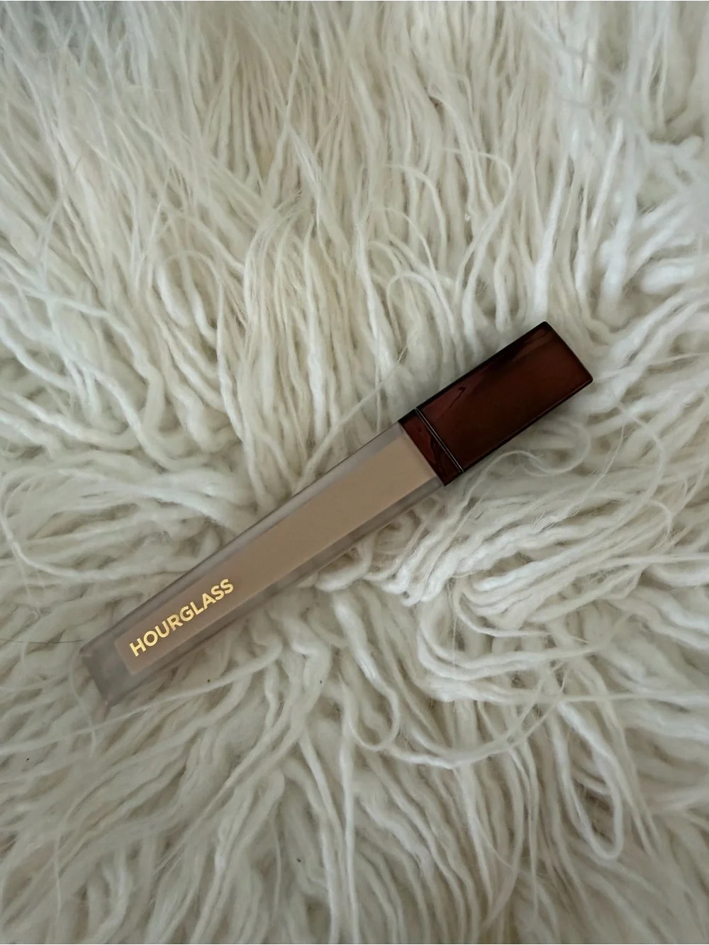 Hourglass vanish airbrush concealer